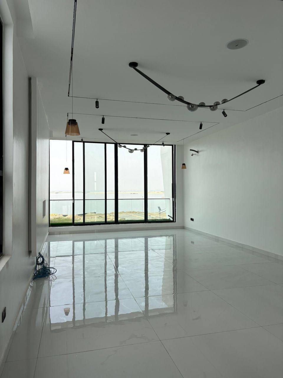 Contemporary 5 Bedroom Mansion - Osapa Lekki