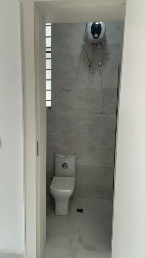 5-Bedroom House – Daffoli Estate interior 2